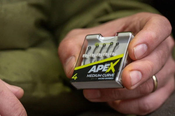 RidgeMonkey Ape-X Medium Curve Barbed Hooks 8 2 RidgeMonkey Ape-X Medium Curve Barbed Hooks 8 – Bild 2