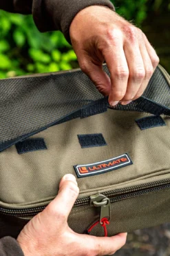 Ultimate Adventure Accessory Case -Velo Feuer Verkäufe 11ab3217c4e1063c