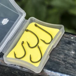 Avid Carp Reaction Hooks Curve Hook 8 Barbed