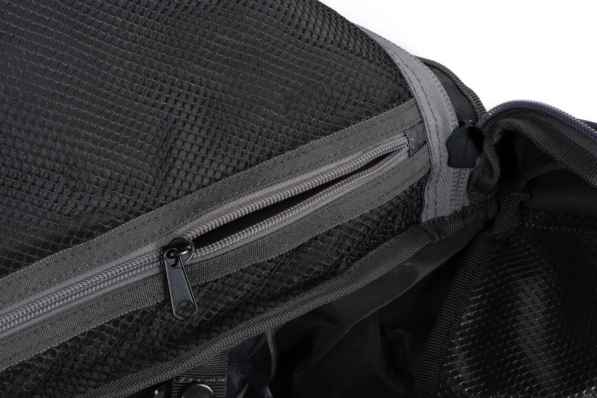 Fox Rage Voyager Camo Holdall M 5 Fox Rage Voyager Camo Holdall M – Bild 5